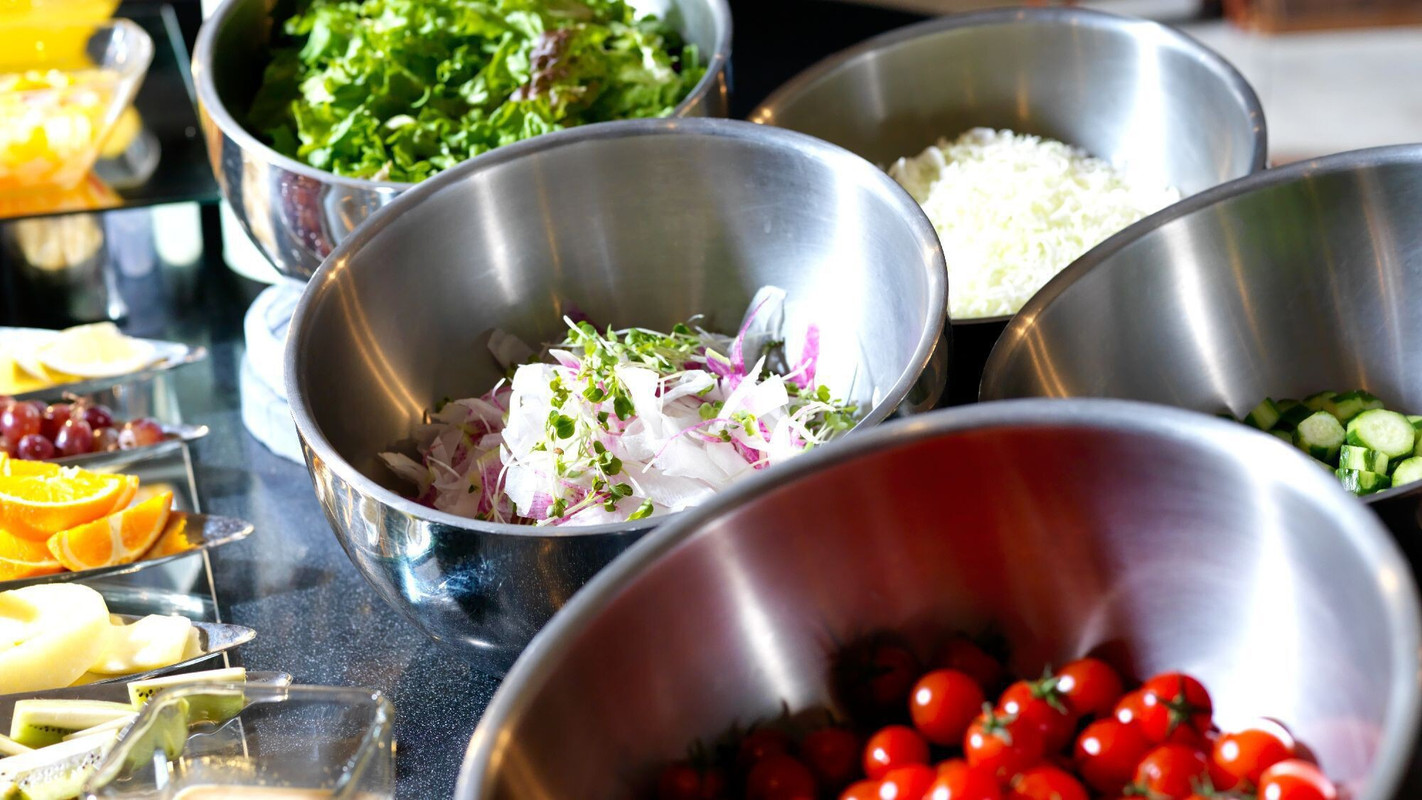 レストラン「COTA」の朝食バイキング サラダ