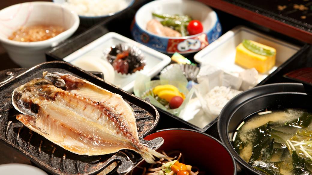 朝は優しい和食で
ヘルシーに / 1