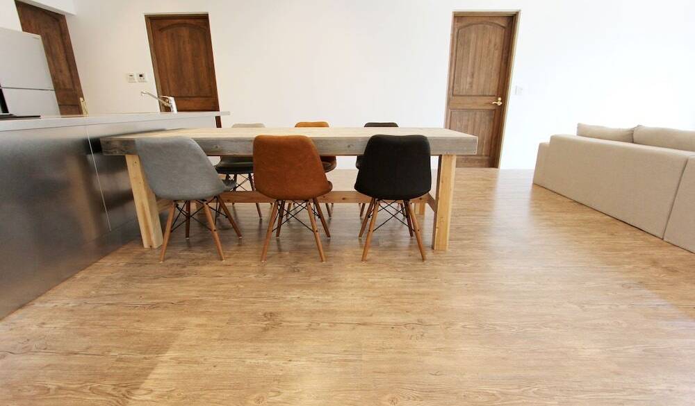 ダイニングテーブル / 3