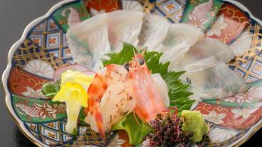 食事・飲み物 / 11