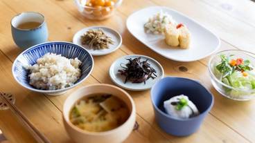 食事・飲み物 / 1