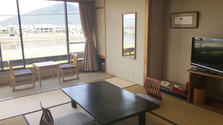 スタンダード和室 川側 禁煙