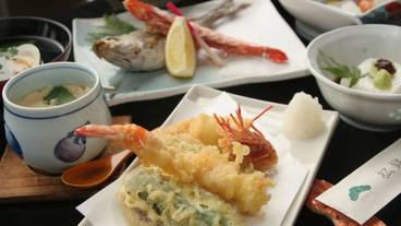 食事・飲み物 / 9