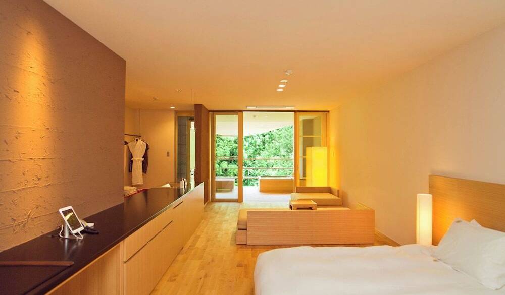 森に溶け込む
お部屋でのんびり / 1