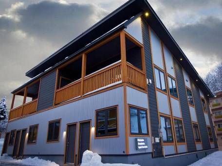 Hakuba Gondola Apartments / 1