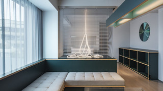 Weekend Suite on the Top Floor - Non Smoking [MAX 3 Guests: 2 adults and 1 child (under 6 years old)