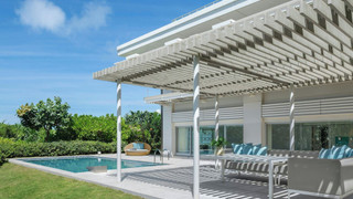 プレジデンシャル スイート ダブルベッド 2 台 ガーデンビュー