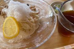 お土産・軽食 やらやら