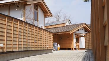 裏草津／漫画堂とカフェ / 3