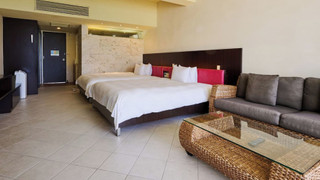 Twin Queen Room