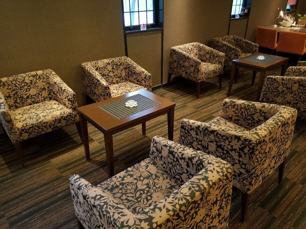 ロビーラウンジのソファ