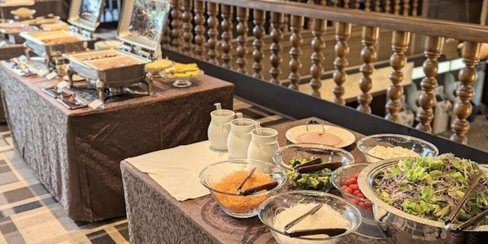 朝食ビュッフェ