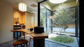 プレミアスイート 禁煙(64平米)