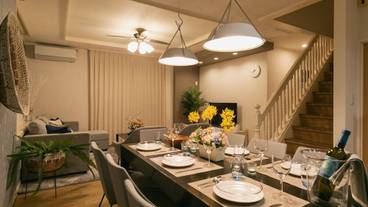 客室内のダイニングエリア / 25