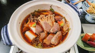 旅館のお食事処 / 16