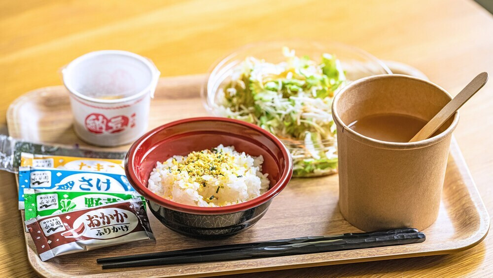 朝食