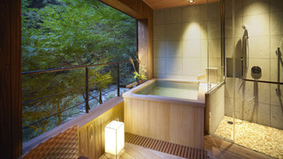 With bath in the room, 20 minutes from Izumisano by bus, can't serve dinner after 7 PM Check in