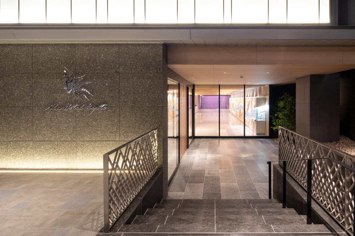 ホテルエントランス②