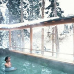 白銀の絶景を贅沢に眺めよう。雪見風呂が楽しめる温泉地＆旅館5選