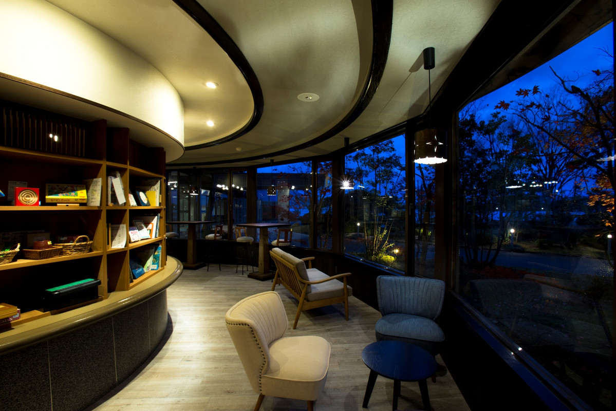 book cafeの内観(夜)