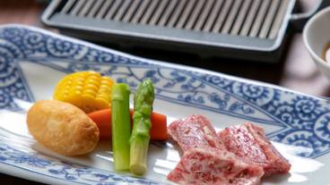 食事・飲み物 / 4