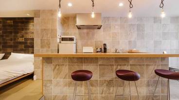 客室内のダイニングエリア / 26