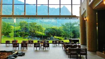 ロビーラウンジ / 4