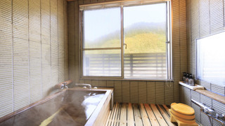 [源泉かけ流し客室檜風呂付]和洋室 禁煙