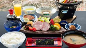 食事・飲み物 / 5