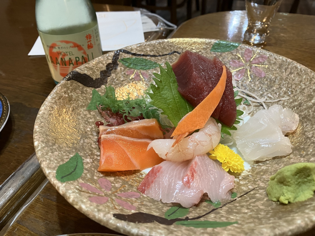 お刺身は５種盛り。