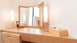 Suite 宇宙・光・静 ハリウッドツイン+和室+ジャグジー