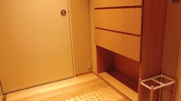 施設の入り口 / 5