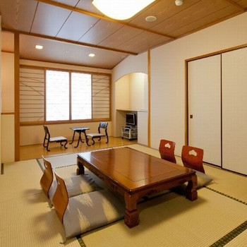 3. 和モダンな老舗「ユウベルホテル松政」3914308