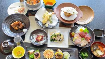 食事・飲み物 / 9