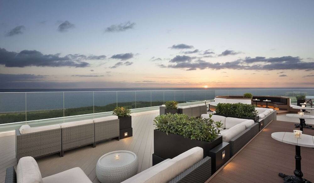 ルーフトップバー③ / 3