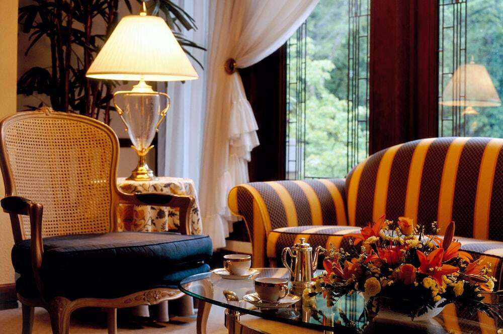 ベーカーファニチャー社の家具