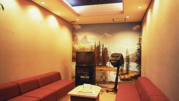 カラオケ ルーム / 7