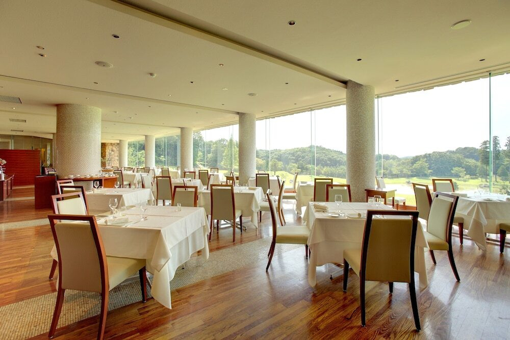 レストラン(昼)