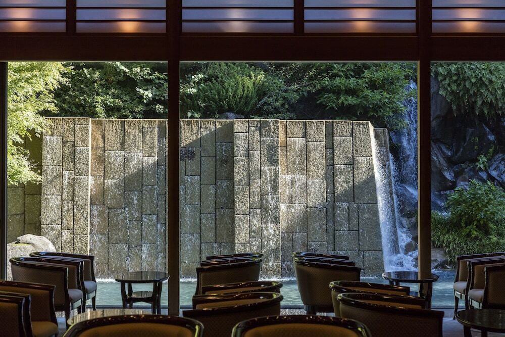 ロビーラウンジ