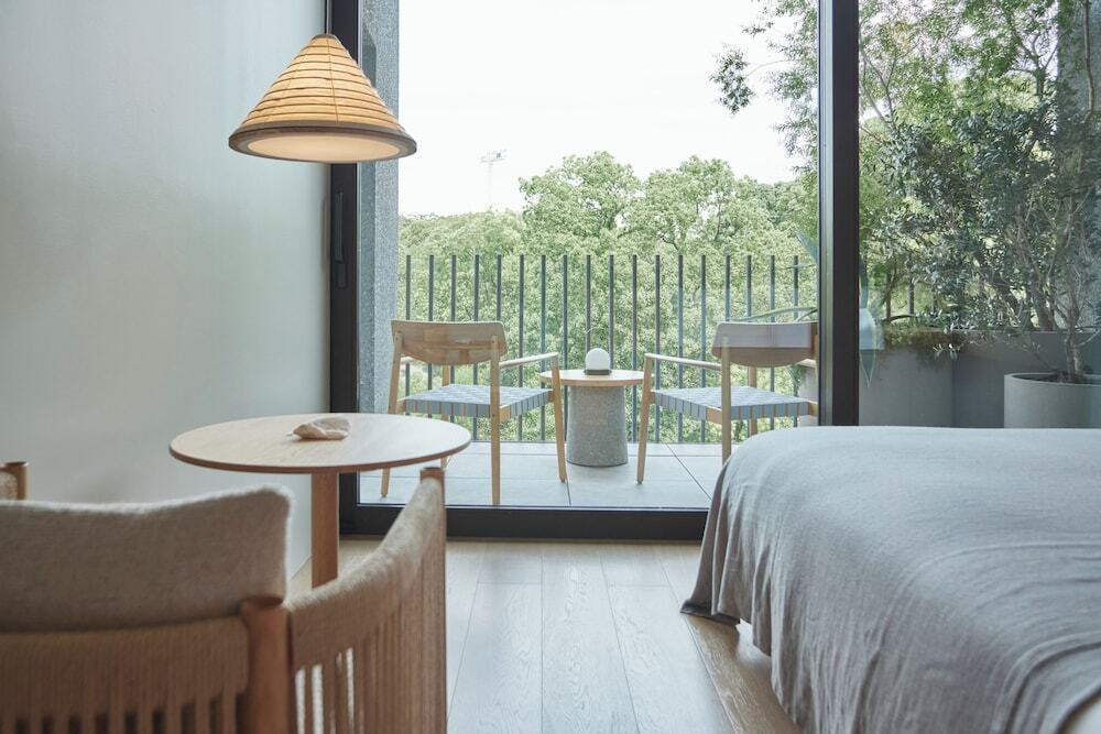 パークビュースイート + バルコニー リビングからの眺め