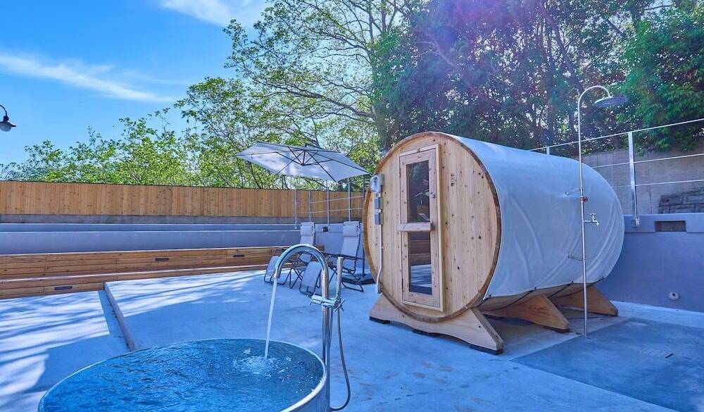 90分貸切制のバレルサウナ / 1