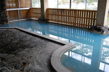 2. 色が変わる？何度も入りたい不思議な温泉「旅館すがわら」3641721