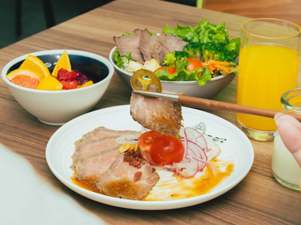 朝食
