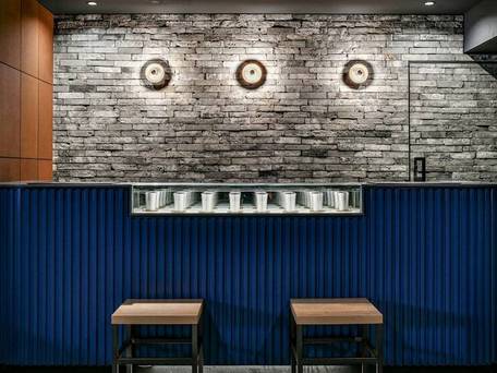 ベッセルインなんば / 2