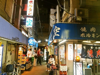 「空 鶴橋本店」外観 1094886 お店は道を挟んで左右にあります