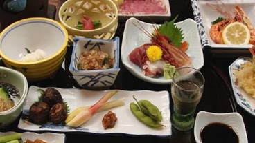 食事・飲み物 / 11