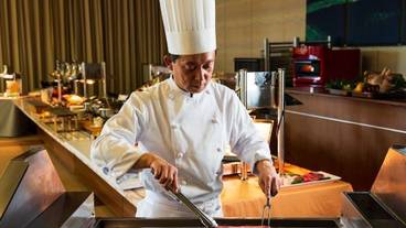 食事・飲み物 / 3