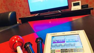 カラオケ ルーム / 9