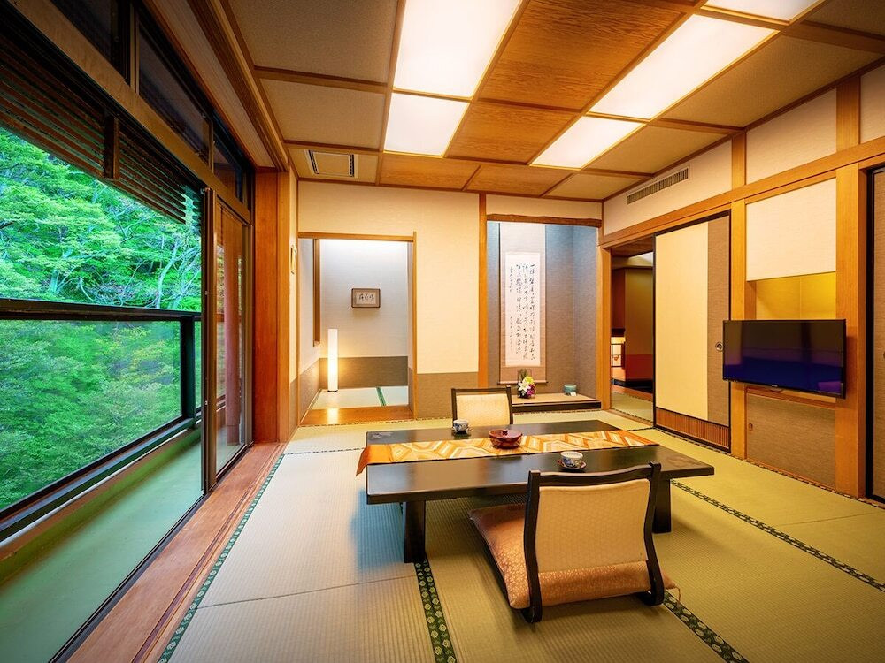自然豊かな福島県の“高級旅館”で、温泉や美食を堪能♪3533500