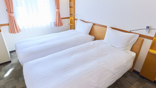 エコノミー ツインルーム 喫煙可